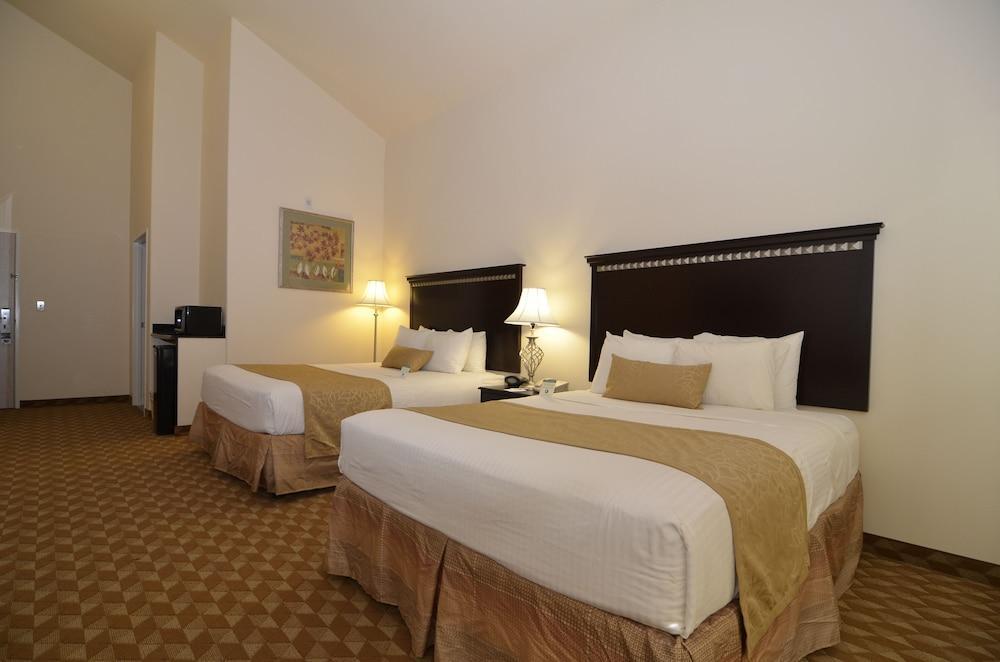 Best Western Plus Battleground Inn & Suites Battle Ground Exterior photo